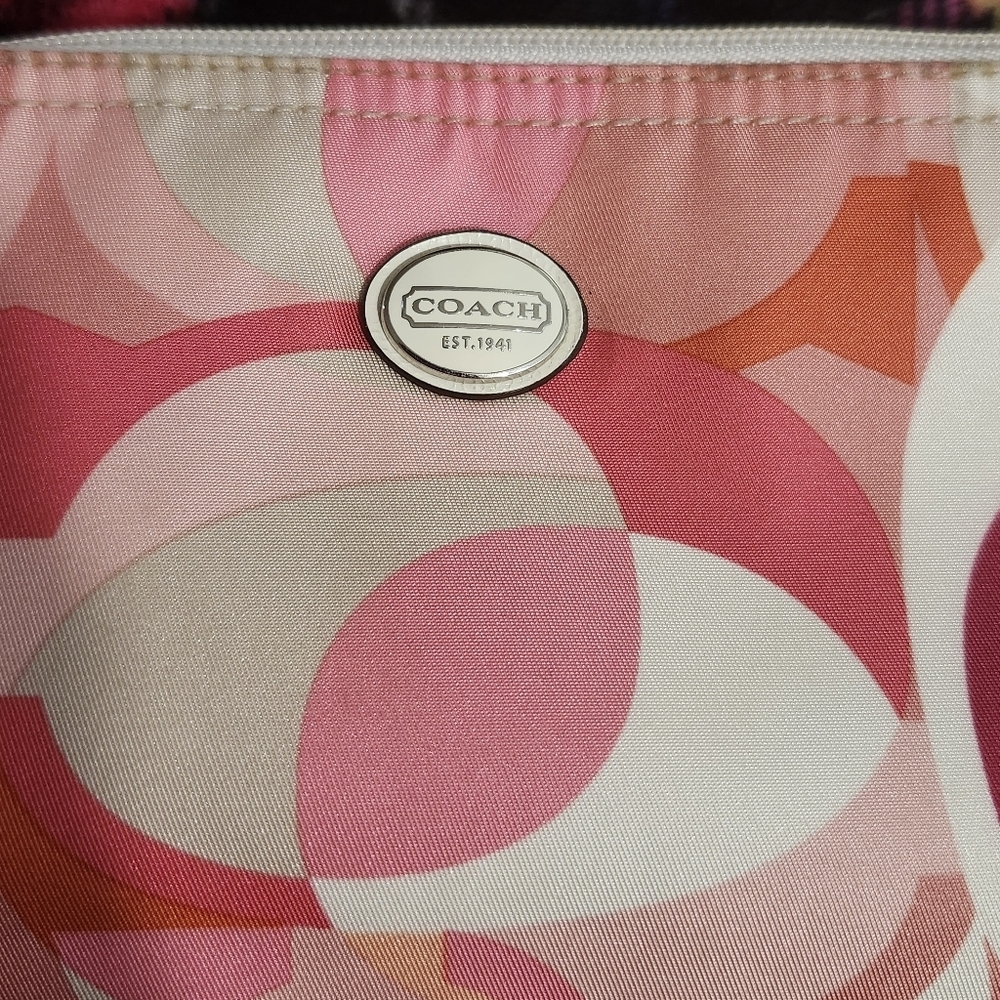 RARE COACH F23970 Mia Daisy Kaleidoscope, W-FREE MATCHING MAKEUP Bag - Picture 14 of 15